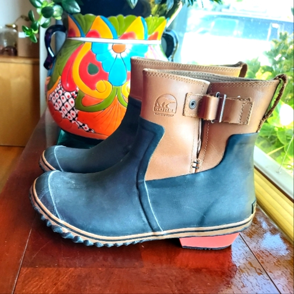 Sorel Slimpac ankle rain boot